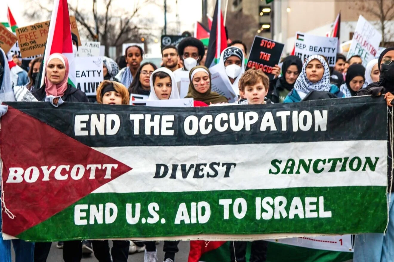 Een anti-Israël protest in Columbus, Ohio, op 22 december 2023. Bron: Becker1999 via Wikimedia Commons.